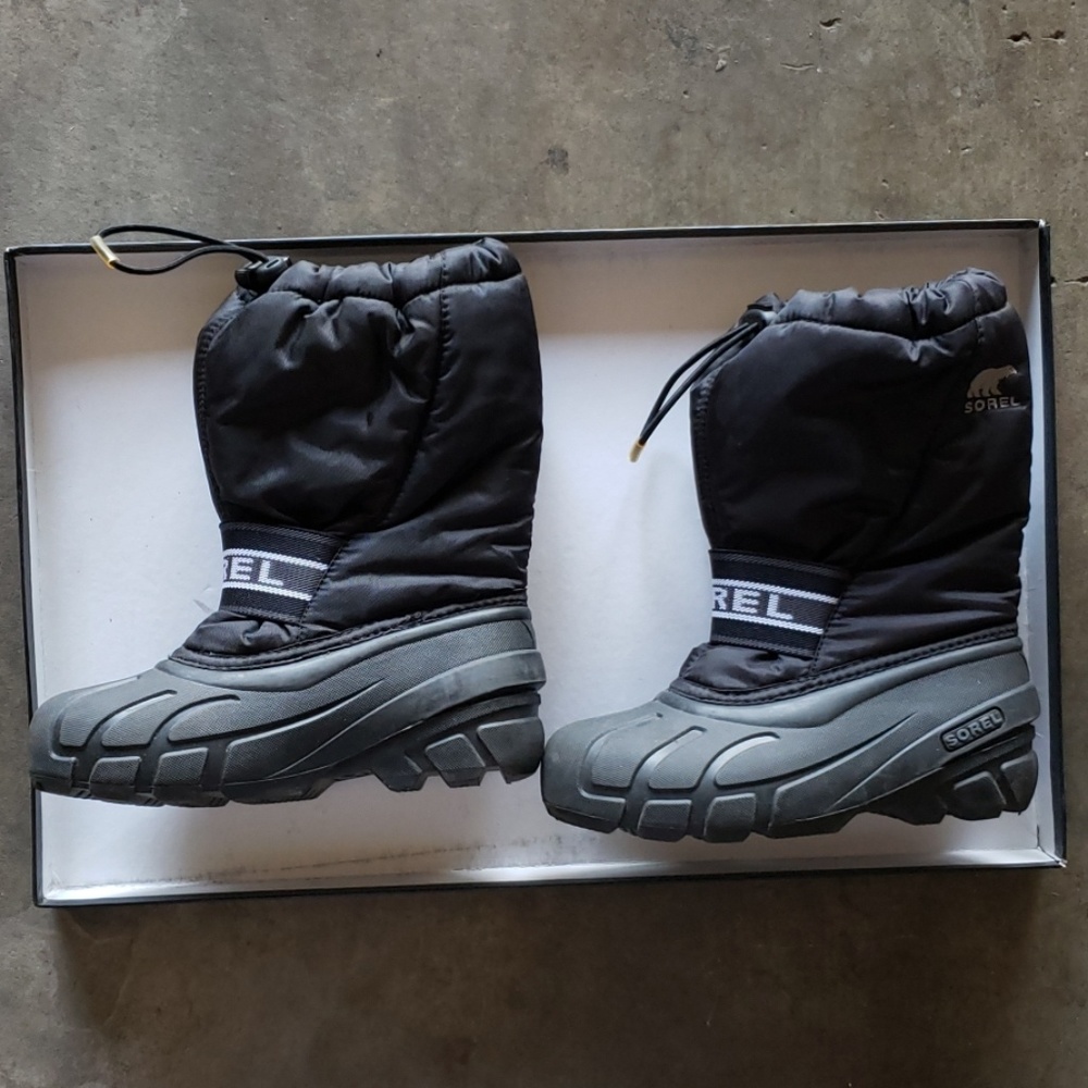 Winter boots